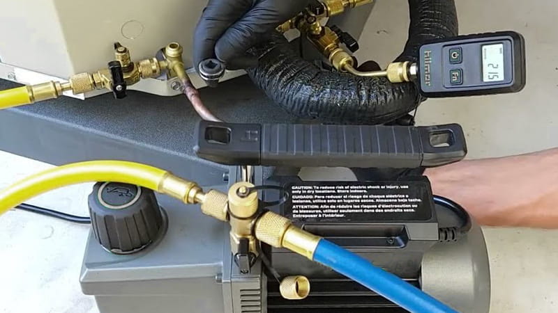 Checking Vacuum Level on Gauge