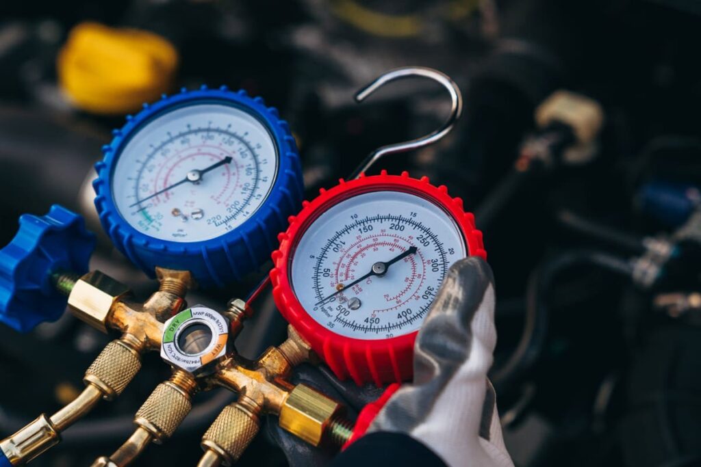 Why Do You Need a Different Manifold Gauge